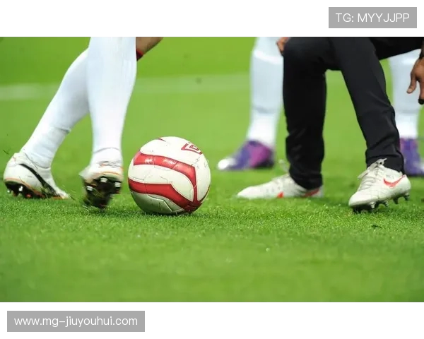 足球直播间卖车引发热议 主播跨界尝试新商业模式或成行业新风口